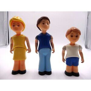 Little Tikes Dollhouse Mom Yellow Blonde Hair Dad and  Boy Brother White Tshirt